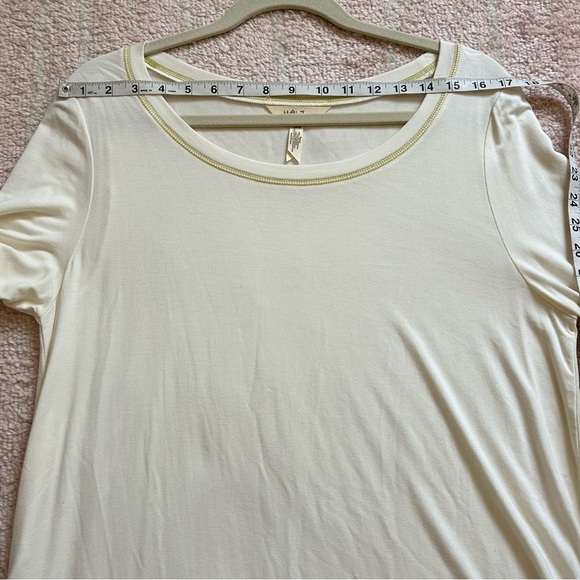 Matilda Jane Cream Long Sleeve Tee With Cream and Green Ruffle Hem Size Large - Picture 6 of 11